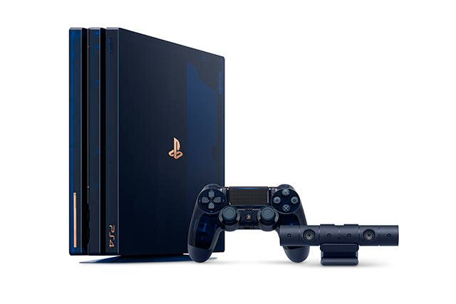 特別デザインの｢PlayStation®4 Pro 500 Million Limited Edition｣を8月